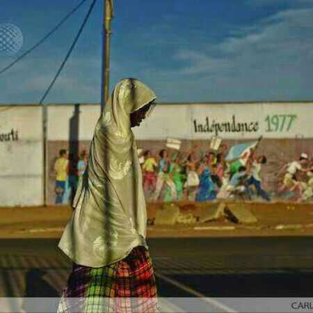 JE SUIS DONC JE DIRIGE OU LE POUVOIR PAR&nbsp;ARRACHAGE
